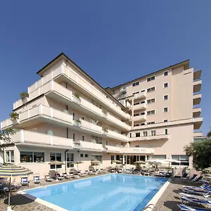 3* Hotel Man